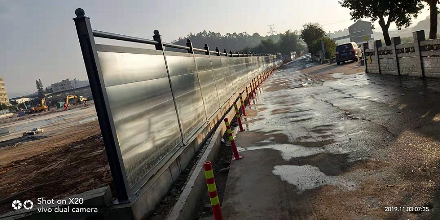 裝配式烤漆圍擋規(guī)格，工程圍擋廠家